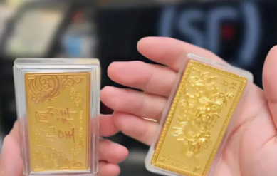 银行严控背后真相：信用卡套现炒黄金？